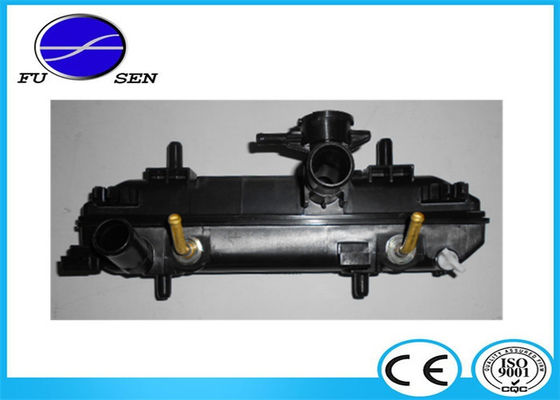 De Plastic Tank van de hoge Prestatiesradiator voor DAIHATSU Passo 04 - BIJ 16400-B1010-000